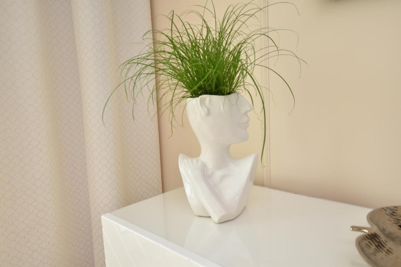 Apartament Nr 50, 2 Sypialnie, Wygodny Parking Podziemny ทอรูน ภายนอก รูปภาพ