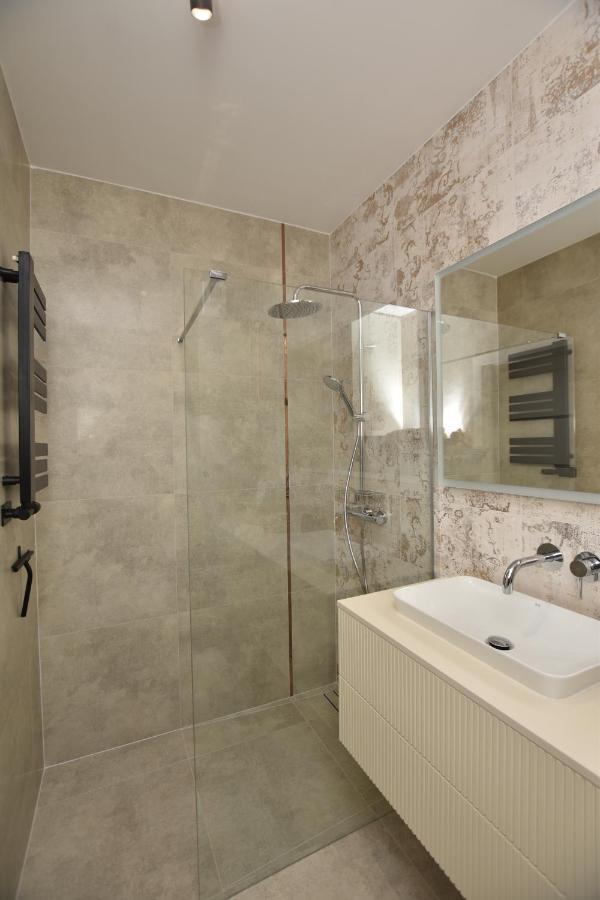 Apartament Nr 50, 2 Sypialnie, Wygodny Parking Podziemny ทอรูน ภายนอก รูปภาพ