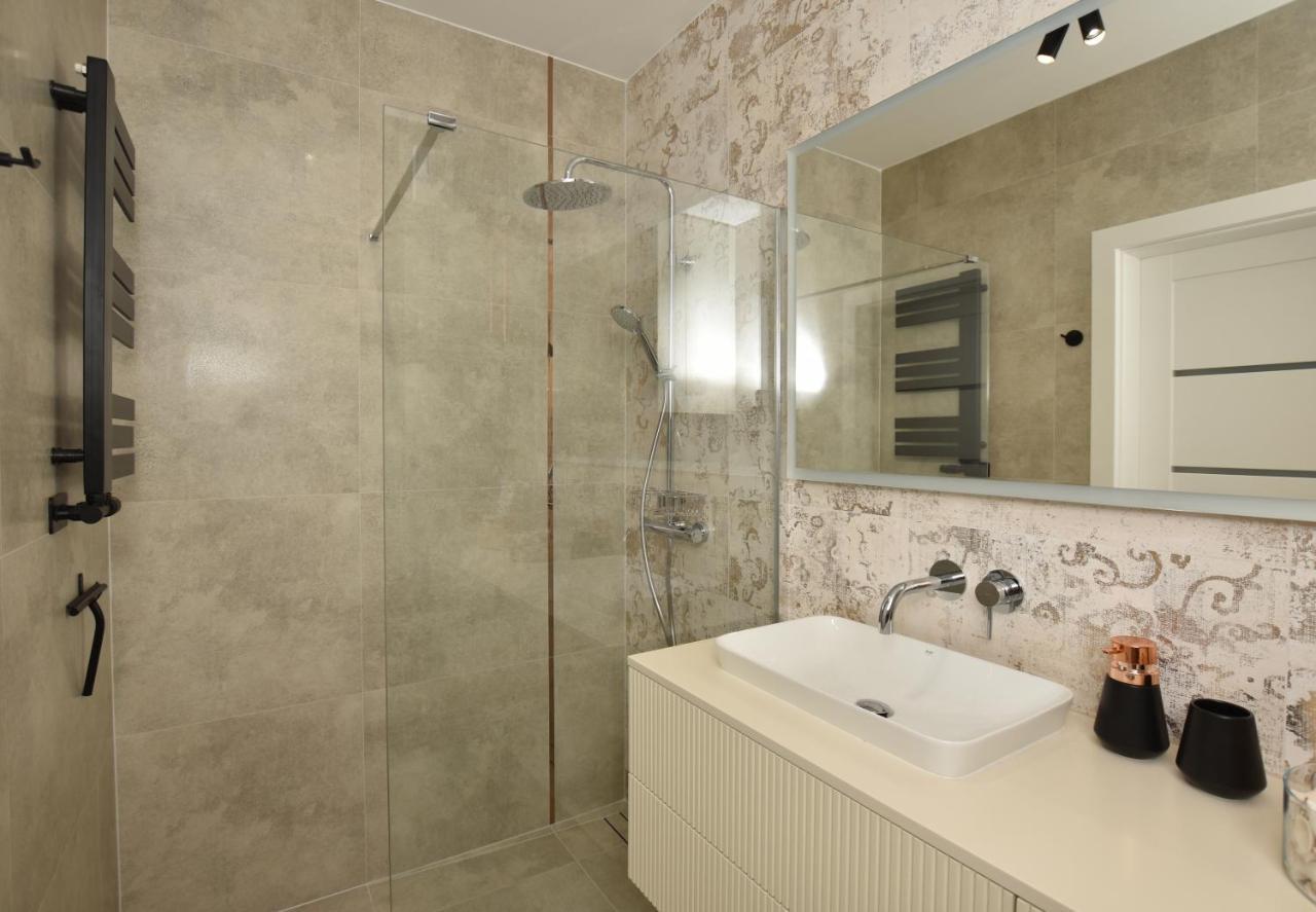 Apartament Nr 50, 2 Sypialnie, Wygodny Parking Podziemny ทอรูน ภายนอก รูปภาพ